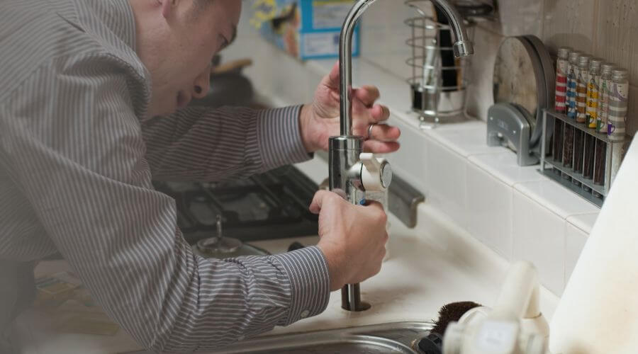 Expert burst pipe repair services in Ballinger, TX
